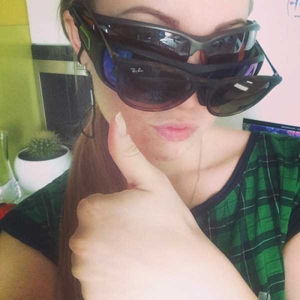 watching-the-solar-eclipse-3