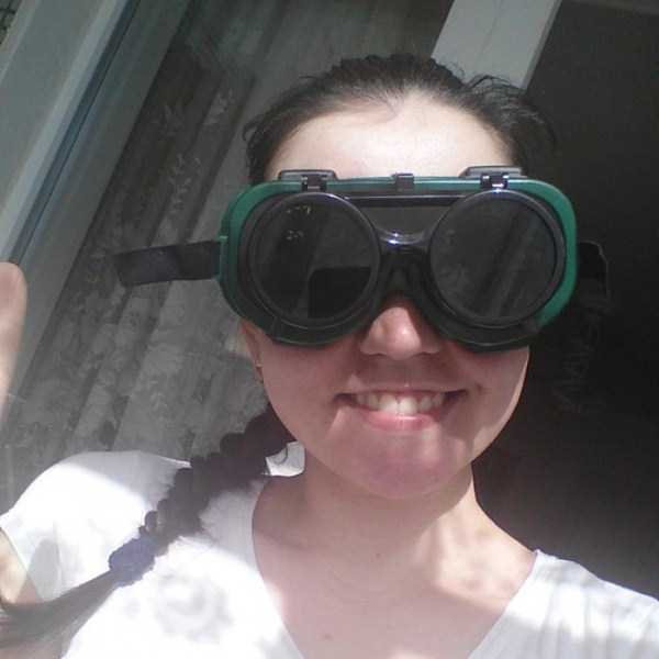 watching-the-solar-eclipse-34