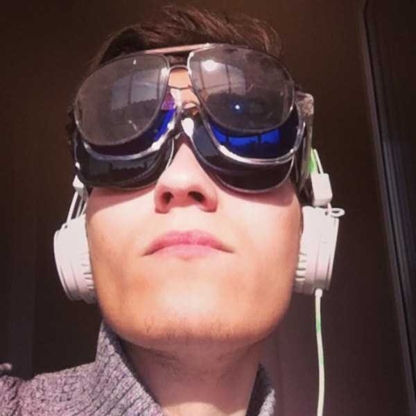 watching-the-solar-eclipse-6